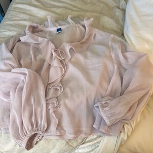 Beautiful flowy light lavender blouse